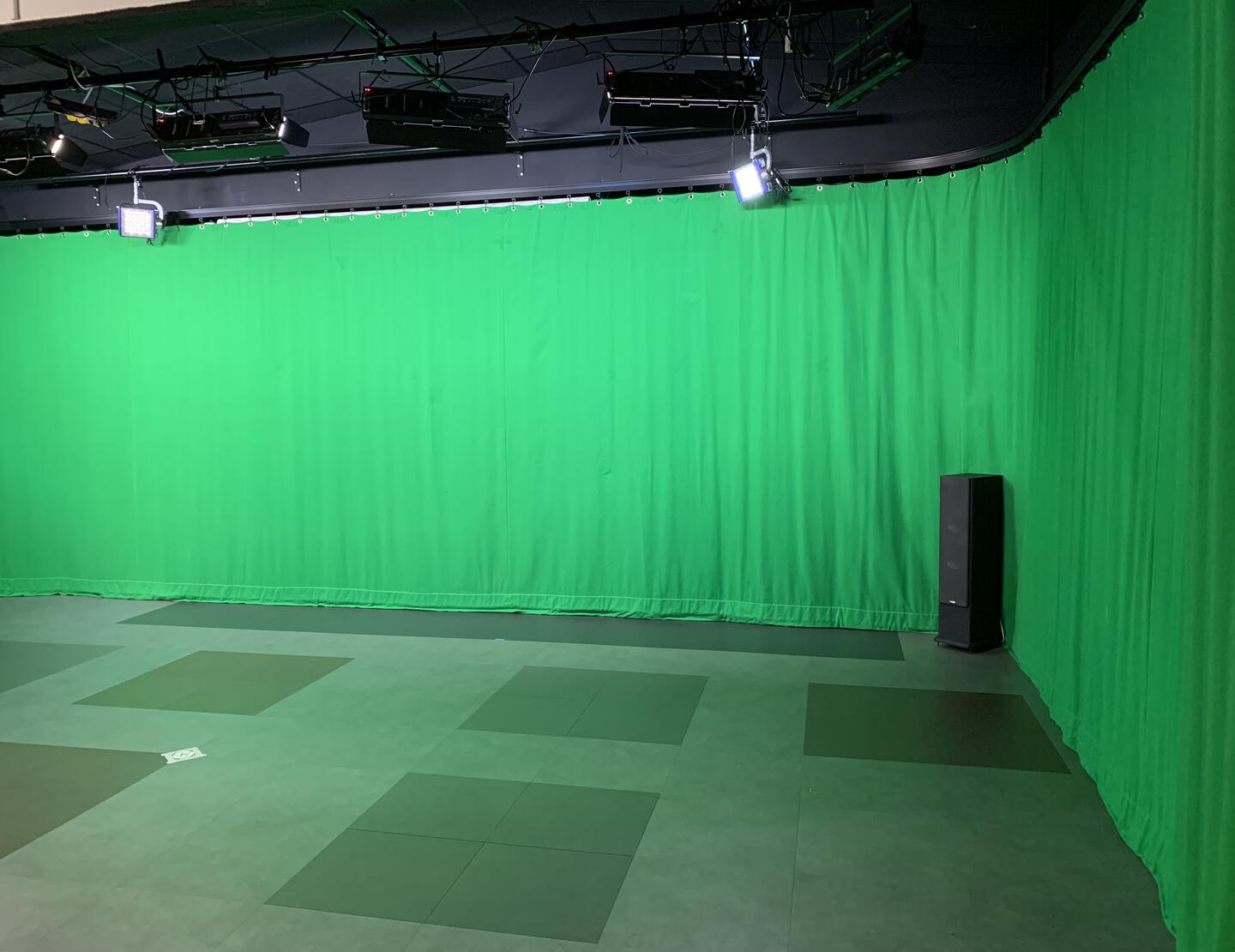 Studio 4 greenscreen